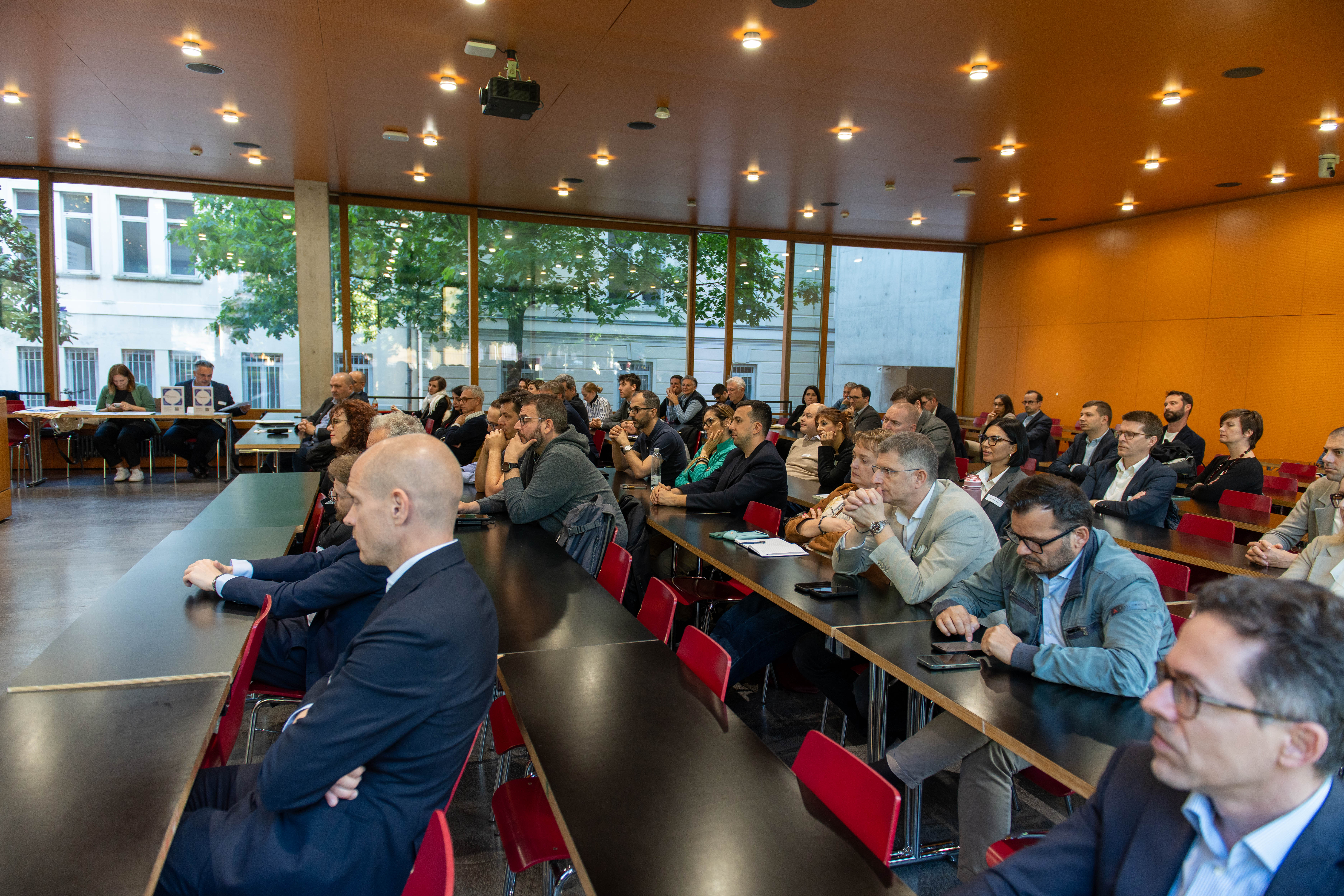Impressioni sull'evento "Criminalità economica transfrontaliera - Lo sguardo da parte delle forze di polizia italiane"